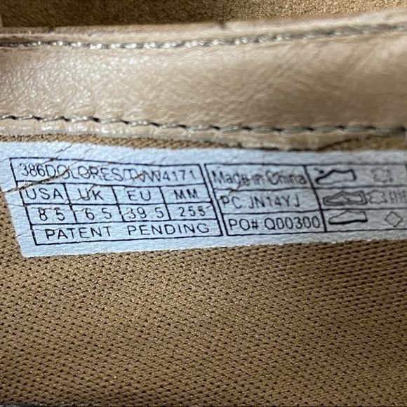 Vionic Delores Embossed Leather Loafers 8.5 - Picture 12 of 15